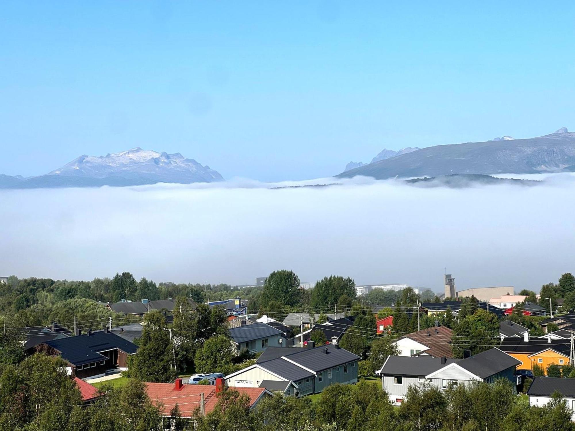 Arctic Inn, Cozy Single Bed Private Room In A Shared Apartment With Stunning Tromso Views ภายนอก รูปภาพ